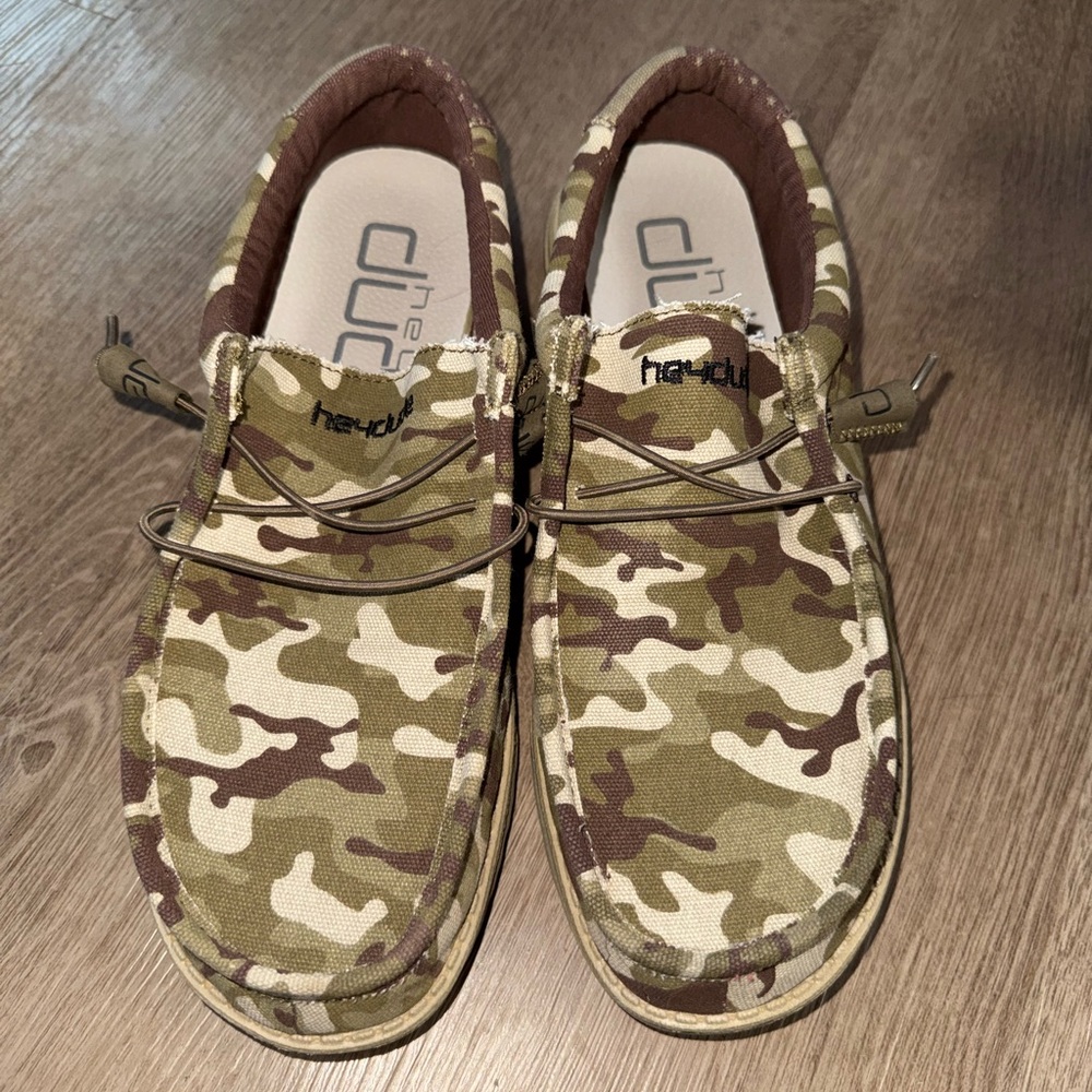 Men’s Hey Dudes Camo + Flag